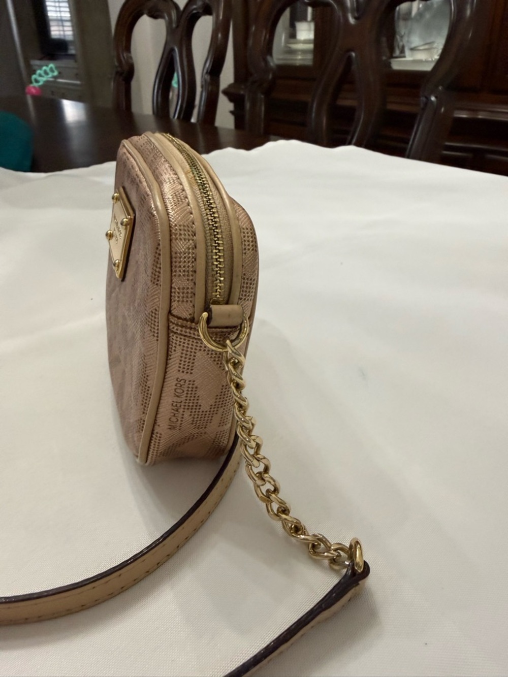 Michael Kors Blush rose gold Pink Signature MK Crossbody - Picture 4 of 10